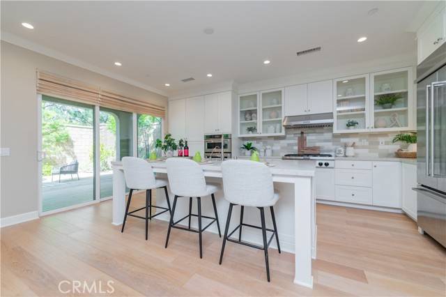 Irvine, CA 92620,104 Espina