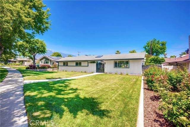 1810 N 2nd Avenue, Upland, CA 91784