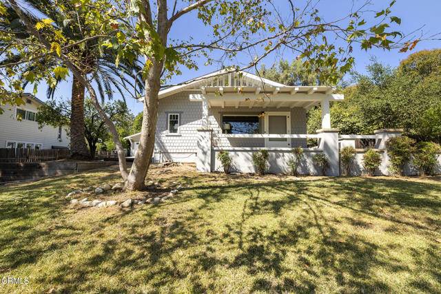 297 E Las Flores Drive, Altadena, CA 91001