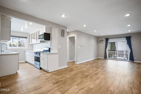 6904 Radford Avenue #8, North Hollywood, CA 91605