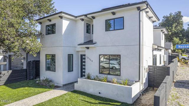 10750 N Nassau Avenue, Sunland, CA 91040