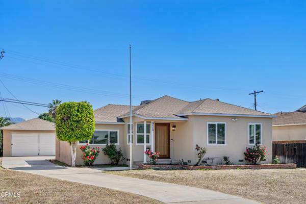 8118 Gentry Avenue, North Hollywood, CA 91605