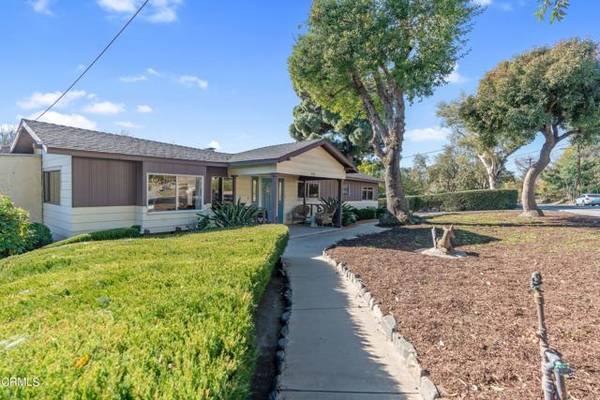 556 E Las Flores Drive, Altadena, CA 91001