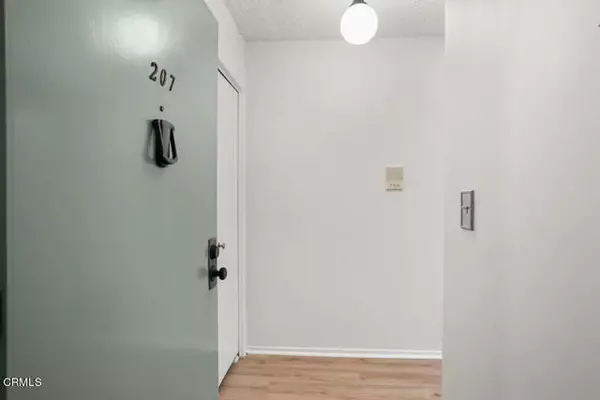 528 N Jackson Street #207, Glendale, CA 91206