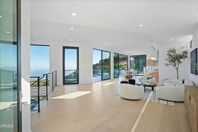 Malibu, CA 90265,31220 Beach View Estates Drive