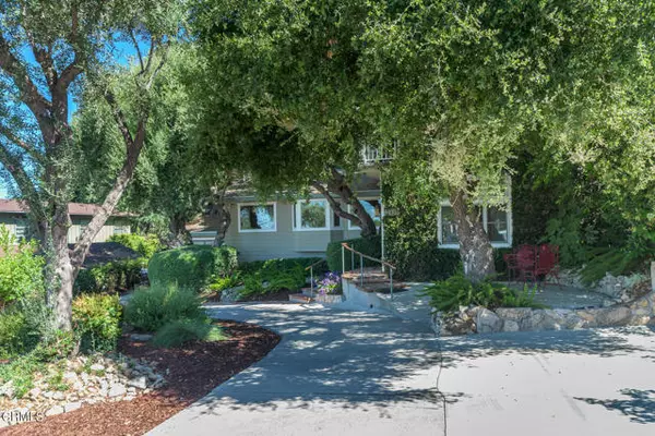 La Crescenta, CA 91214,2439 Olive Avenue