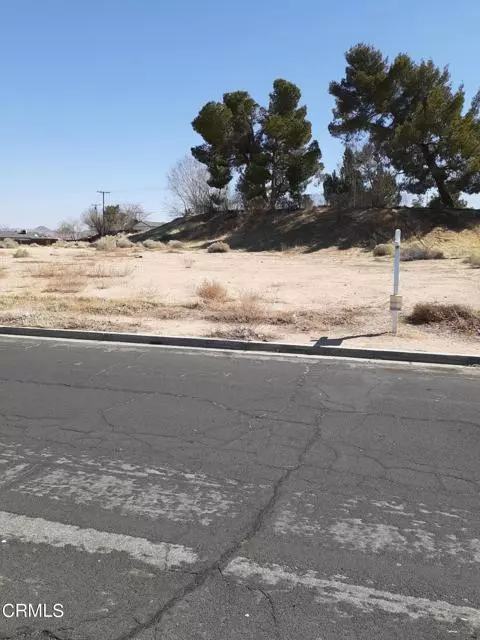 Victorville, CA 92395,0 La Verida