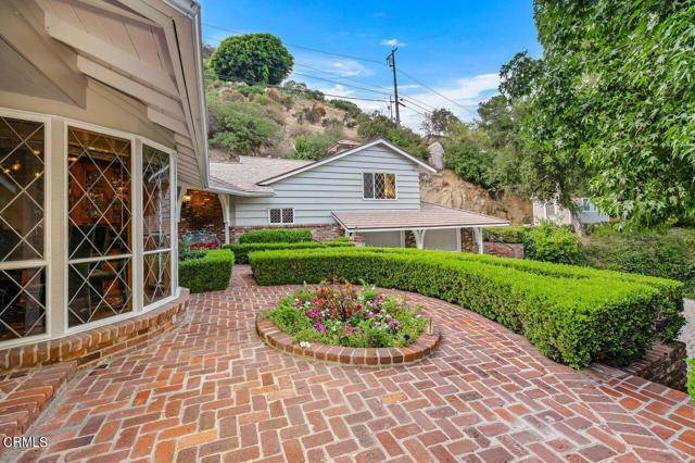 3985 Hampstead Road, La Canada Flintridge, CA 91011