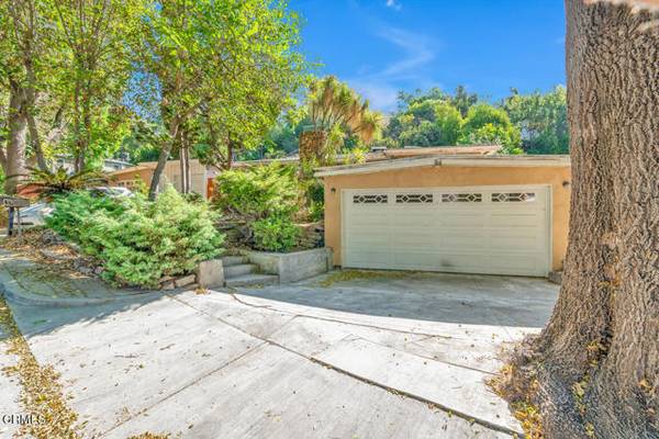 1320 Oak Hill Place, South Pasadena, CA 91030