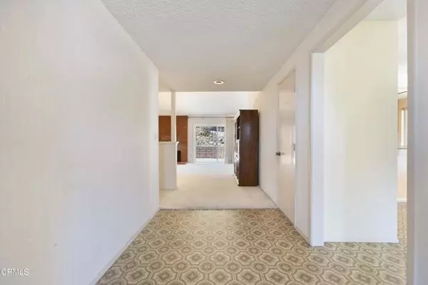 Tujunga, CA 91042,9355 Skyview Terrace