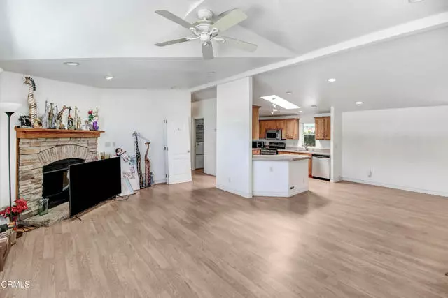 1150 Ventura #10, Camarillo, CA 93010