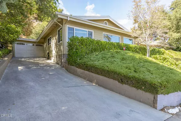 La Canada Flintridge, CA 91011,3943 Robin Hill Road