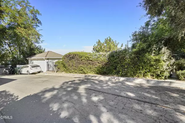 3724 Berry Drive, Studio City, CA 91604