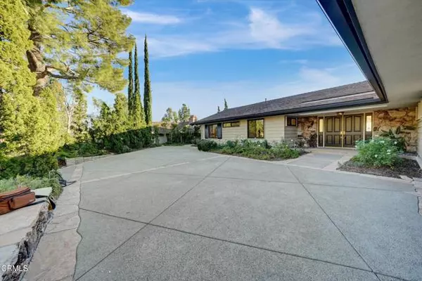 614 Starlight Crest Drive, La Canada Flintridge, CA 91011