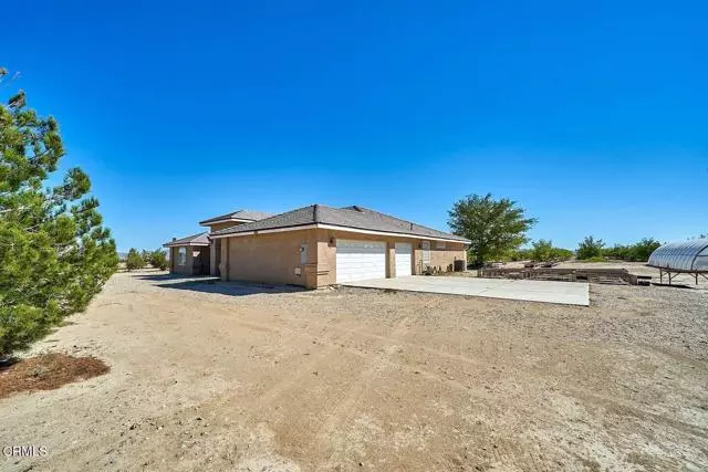 11427 Meridian Road, Lucerne Valley, CA 92356