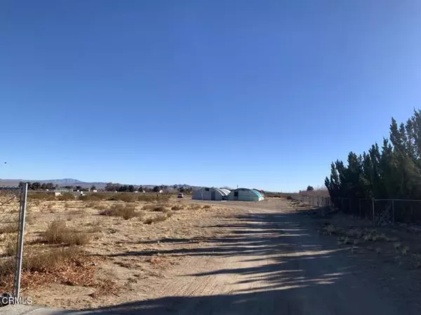 Lucerne Valley, CA 92356,10015 Custer