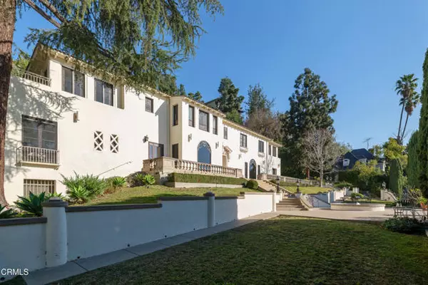 1951 N Saint Andrews Place, Los Angeles, CA 90068