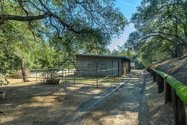 La Canada Flintridge, CA 91011,225 Berkshire Avenue