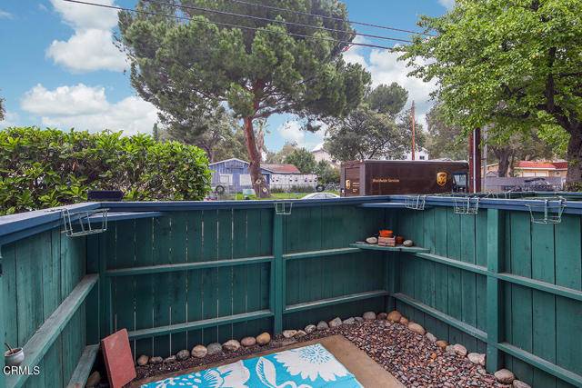 Los Angeles, CA 91042,6832 Saint Estaban Street