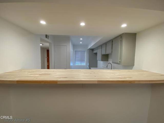 Glendale, CA 91214,3239 Altura Avenue #5