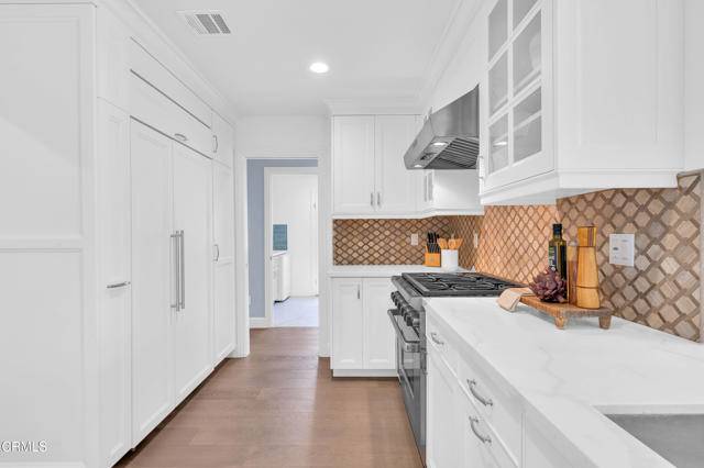 La Canada Flintridge, CA 91011,320 Starlane Drive