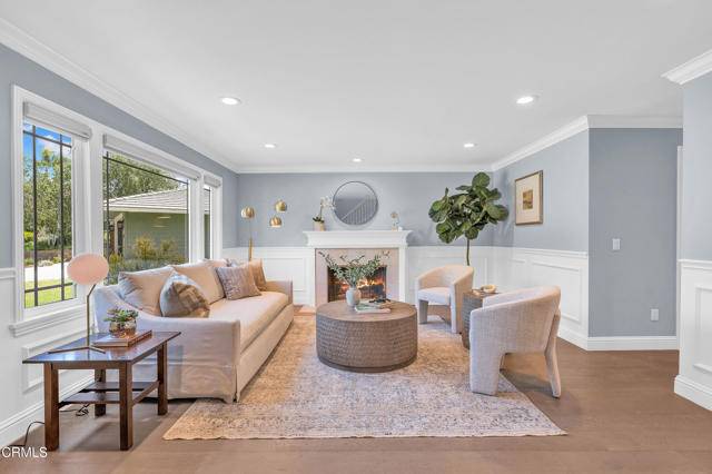 La Canada Flintridge, CA 91011,320 Starlane Drive