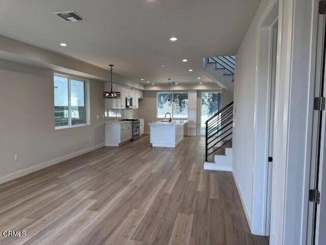 Sunland, CA 91040,10754 Nassau Avenue