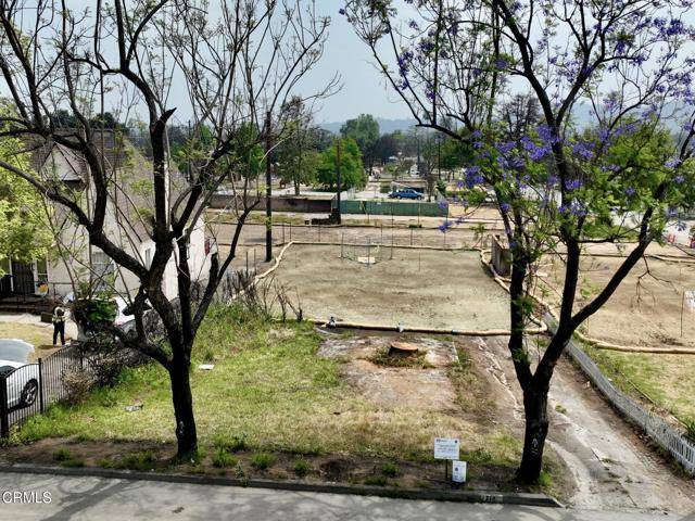 318 W Altadena, Altadena, CA 91001