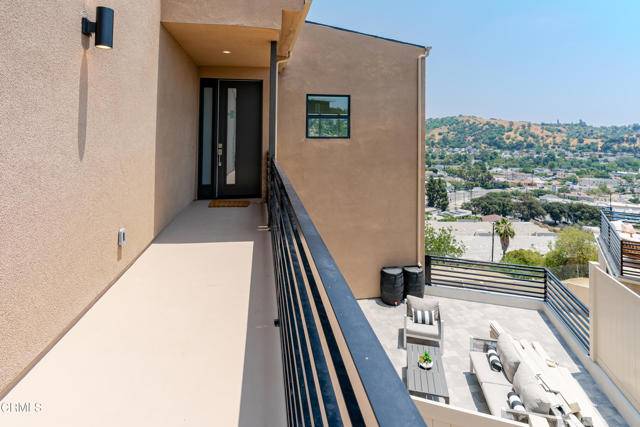 3874 W Point Drive, Los Angeles, CA 90065