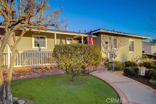 906 Starcrest Drive, Glendora, CA 91740