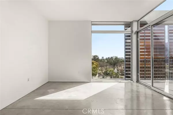 West Hollywood, CA 90069,901 Hancock Avenue #305