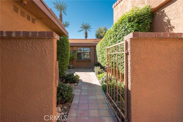 6 La Ronda Drive, Rancho Mirage, CA 92270