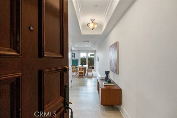 12021 Guerin Street #103, Studio City, CA 91604