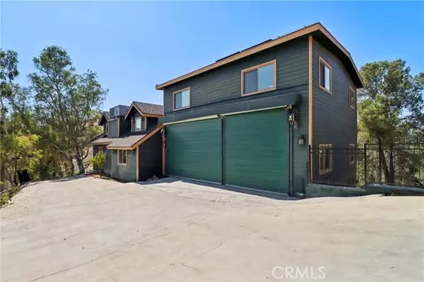 11039 Summit Trail, Sylmar, CA 91342