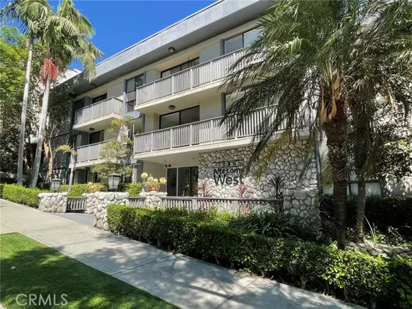 1134 Alta Loma Road #103, West Hollywood, CA 90069