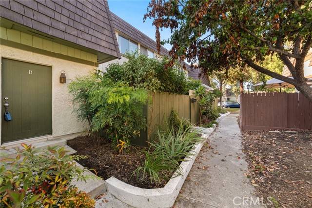 2864 E Jackson Avenue #D, Anaheim, CA 92806