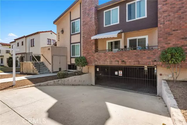 Glendale, CA 91206,1534 E Wilson Avenue #3