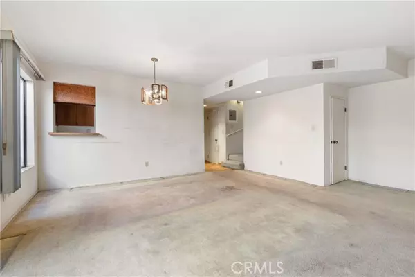 Glendale, CA 91206,1534 E Wilson Avenue #3