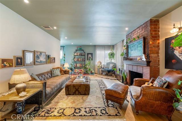 Los Angeles, CA 90042,6262 Saylin Lane