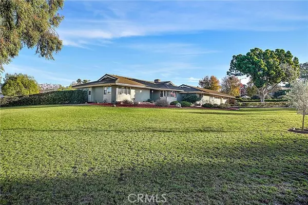 2125 Arrowhead Drive, Santa Maria, CA 93455