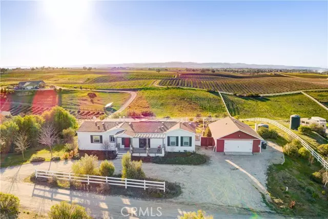 3533 Debonair Drive, Paso Robles, CA 93446