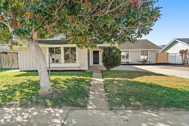 906 W Lemon Avenue, Lompoc, CA 93436