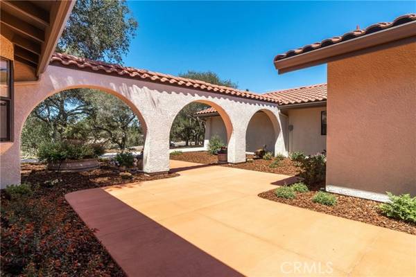 Nipomo, CA 93444,715 Live Oak Ridge Road