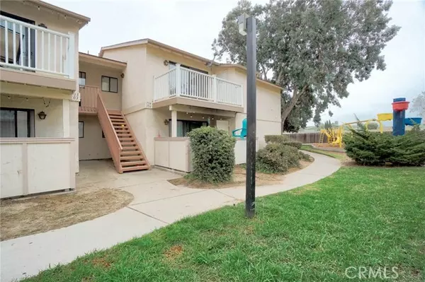 3490 Santa Maria Way #204F, Santa Maria, CA 93455