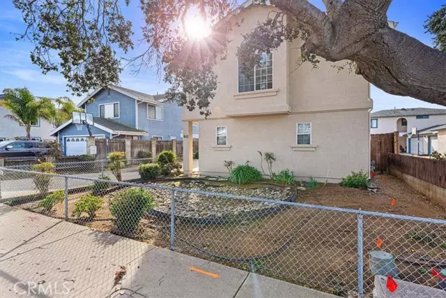 952 Seabright Avenue, Grover Beach, CA 93433