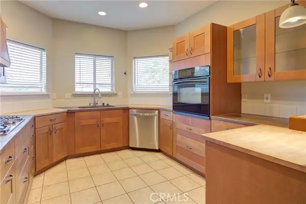 Paso Robles, CA 93446,5785 Loma Real