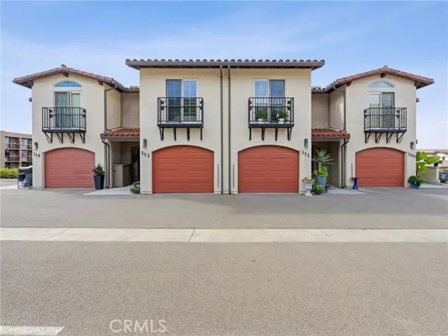 Pismo Beach, CA 93449,111 Greve Place