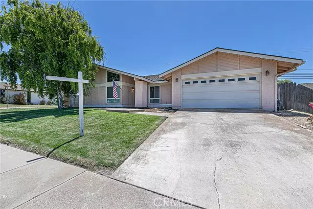 1592 Tiffany Park Circle, Santa Maria, CA 93455