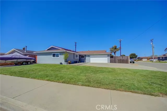 908 E Bush Avenue, Lompoc, CA 93436