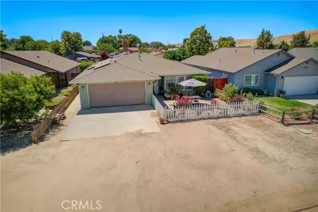 245 North 4th Street, Shandon, CA 93461